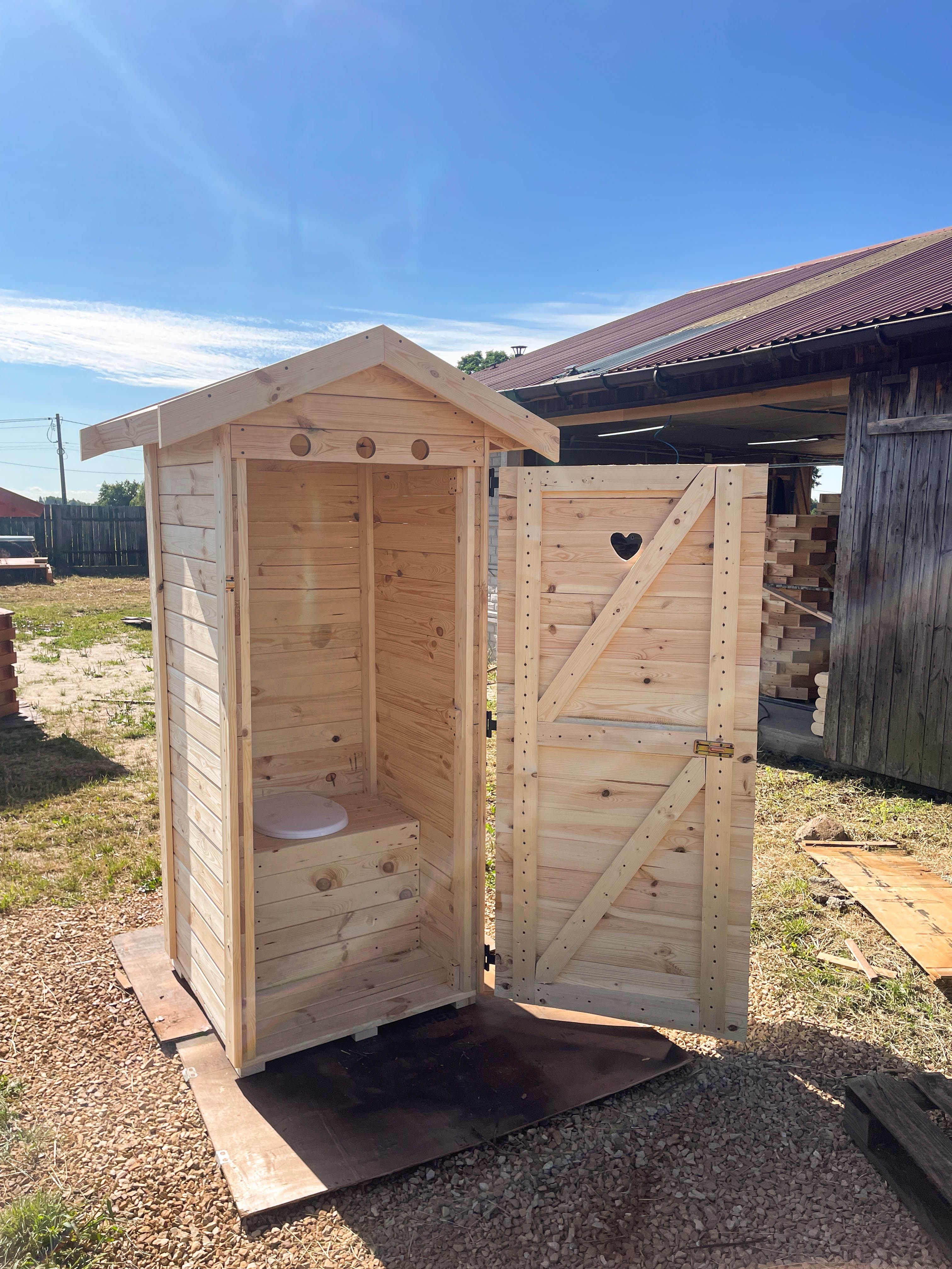 WC drewniane kibelek kibel wychodek ubikacja sławojka
