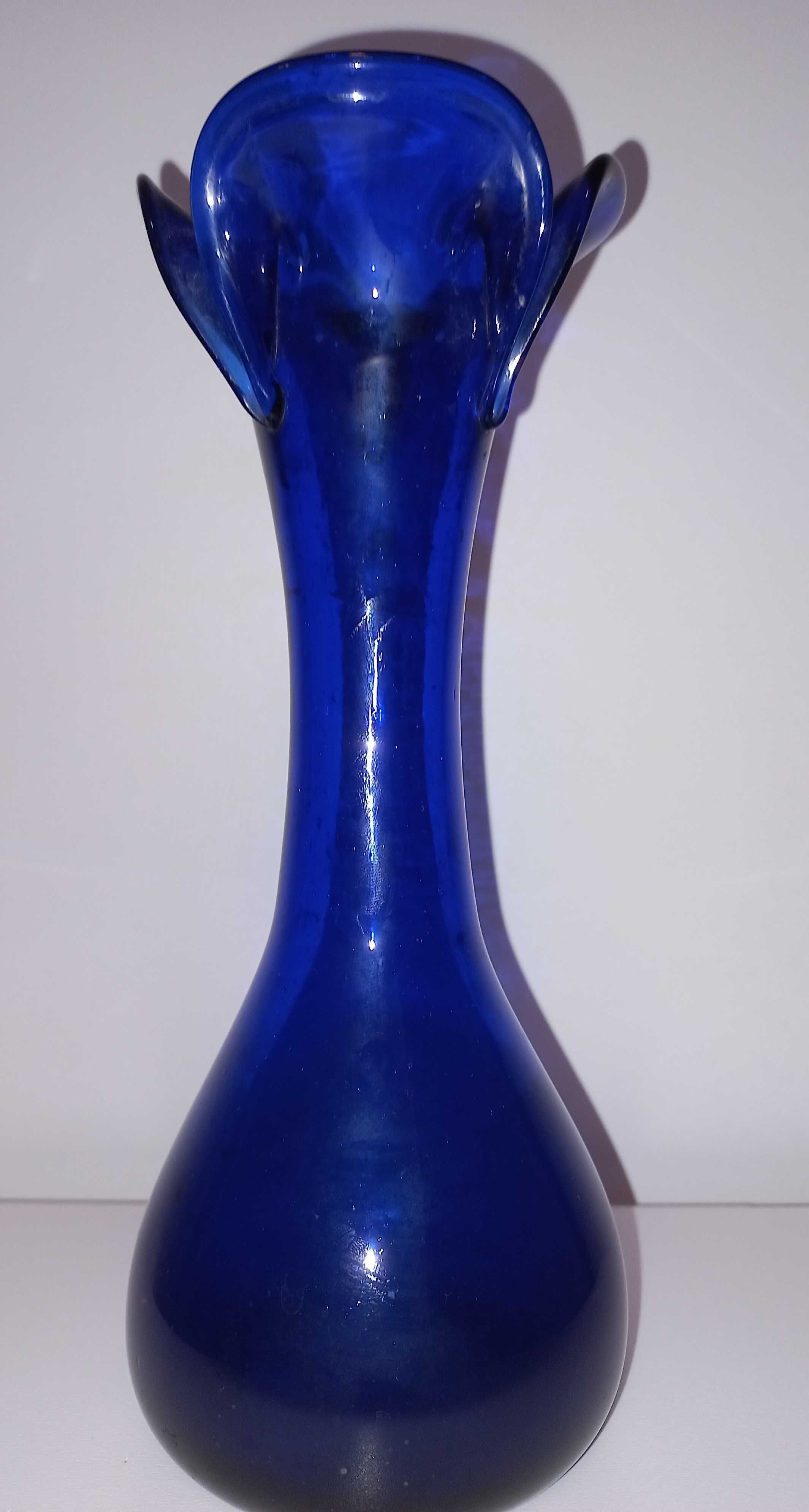 Kobaltowy wazon szkło PRL