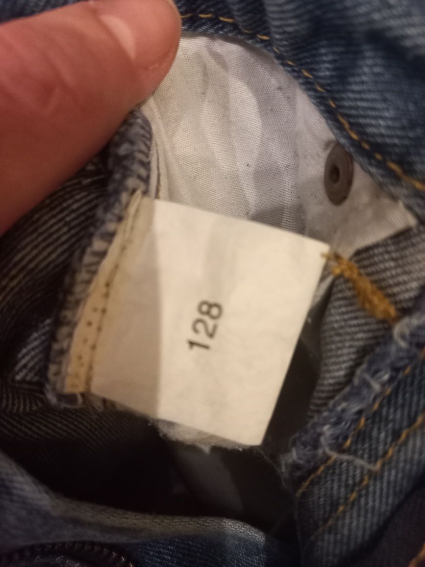 Spódnica jeansowa dżins z haftowanymi kwiatami r.128
