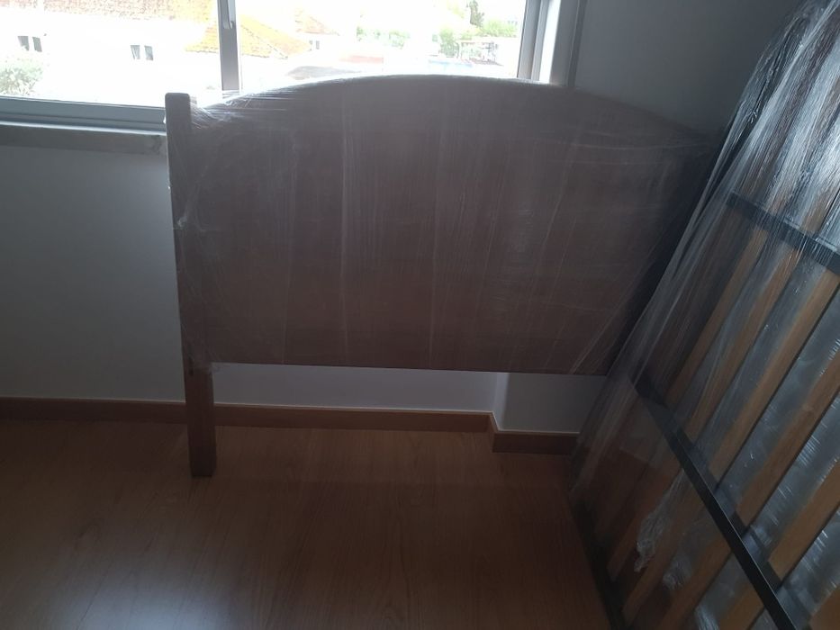 Cama de corpo e meio