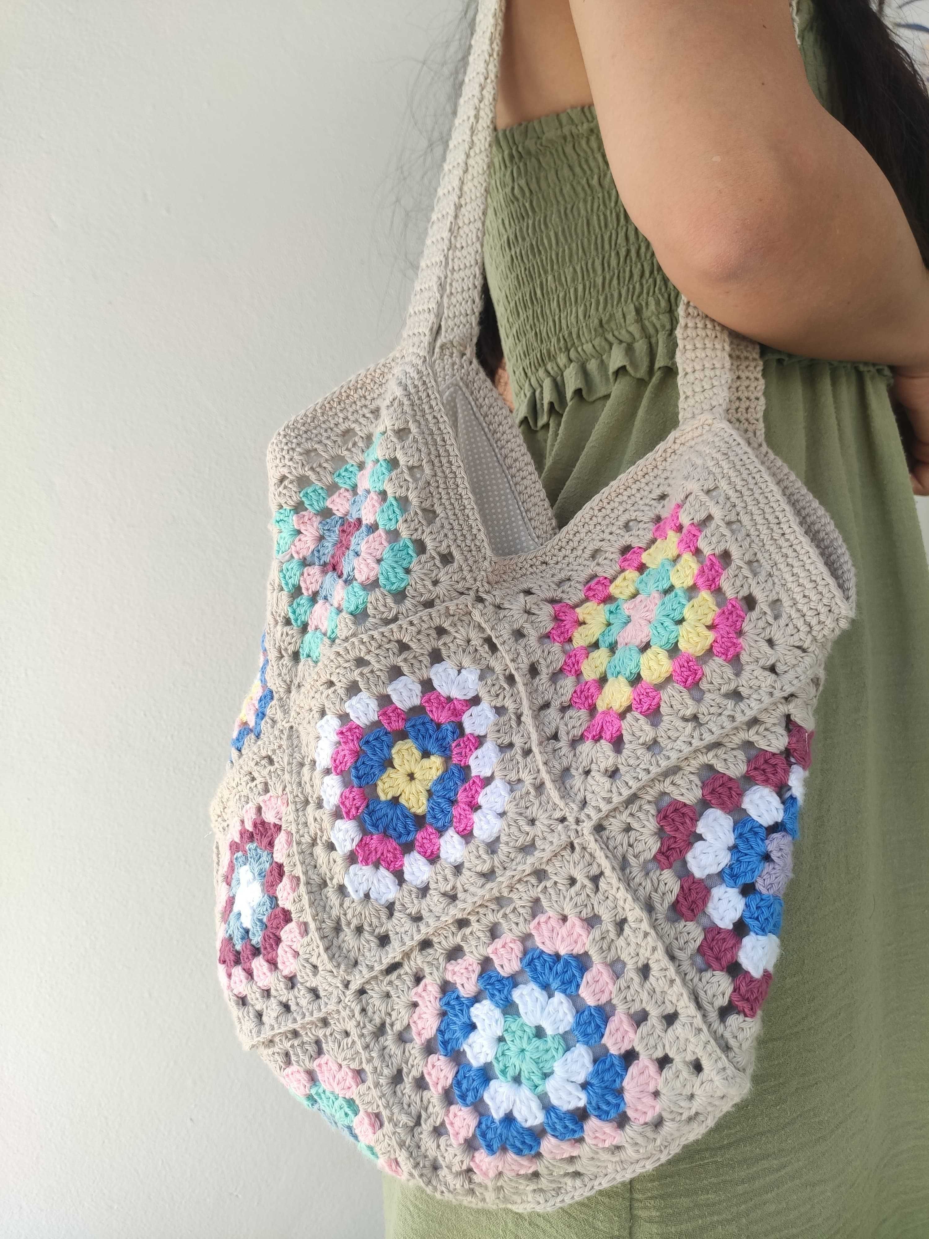 Saco em tricot, forrado com bolso