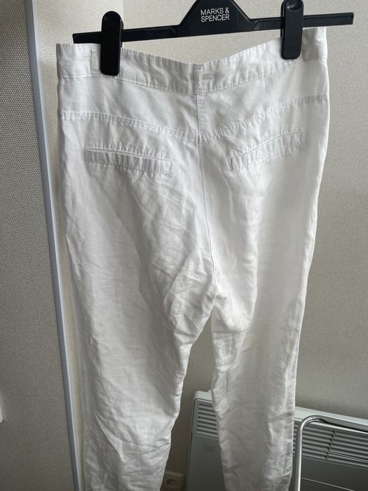 Білі лляні брюки