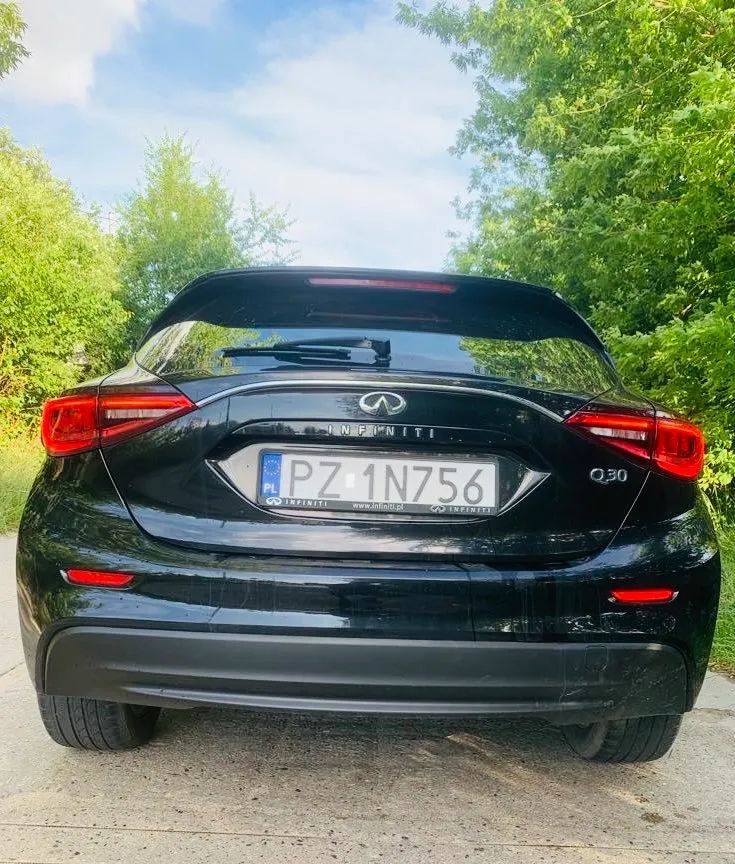 Infiniti Q30 Infiniti Q30 1.6t Premium, polski salon, OKAZJA!!!