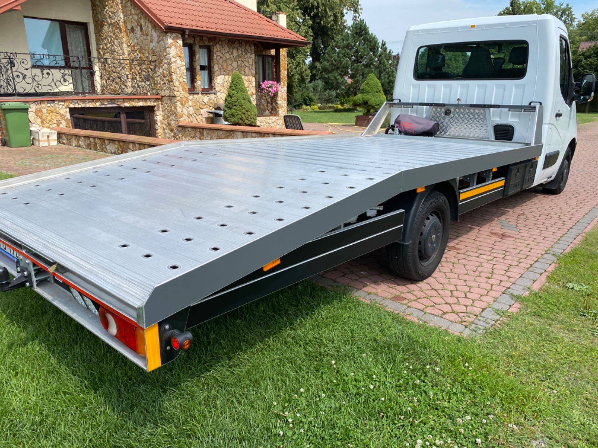 Wynajem Pomoc Drogowa, auto-laweta, moc 165KM, cena BRUTTO !!!