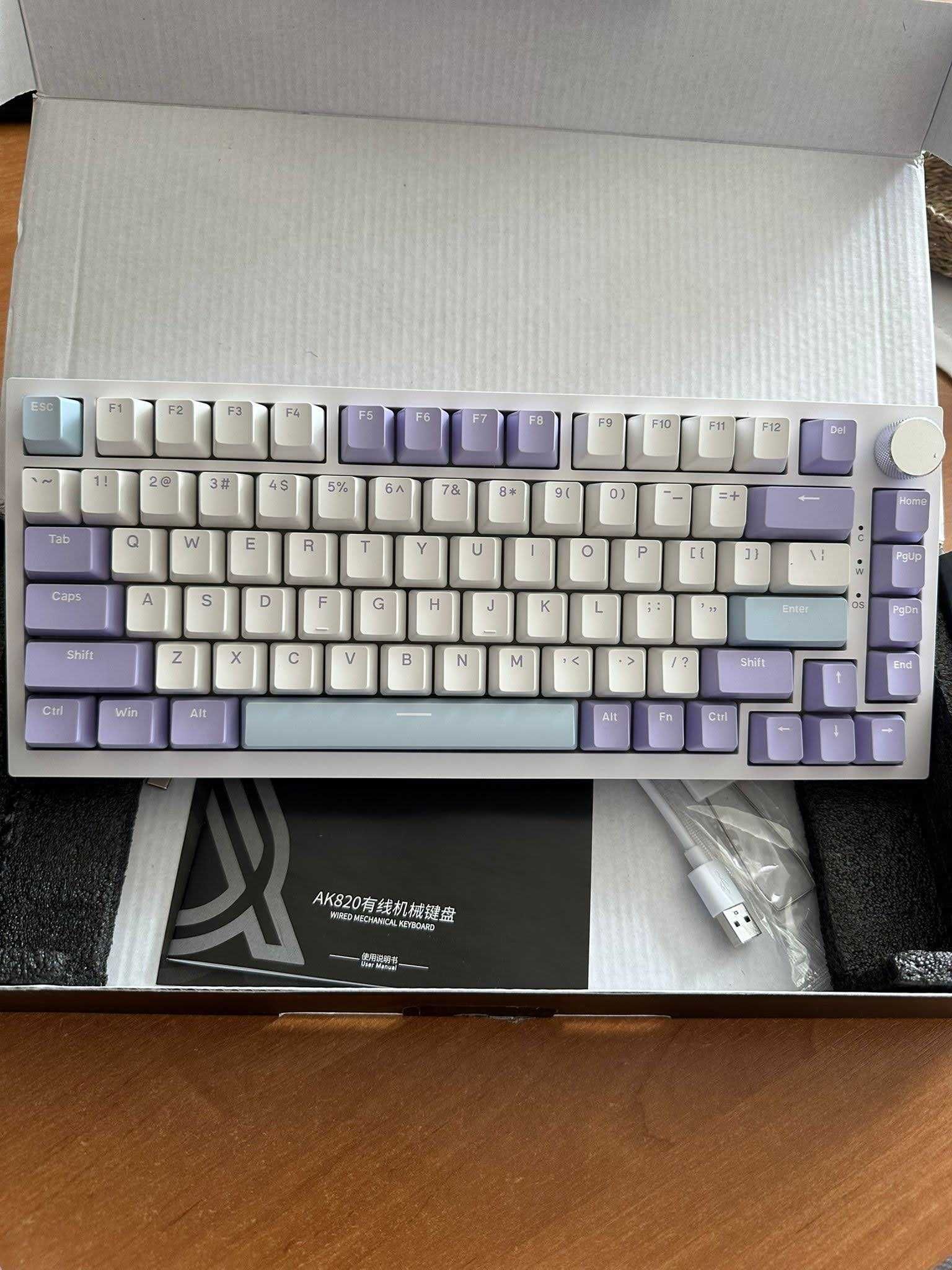 biała klawiatura mechaniczna ajazz ak820