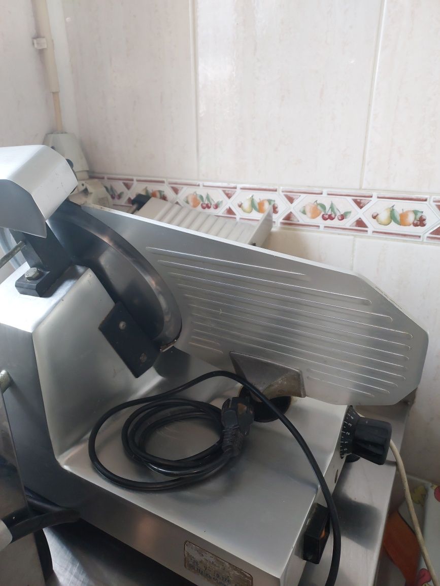 Fiambreira Profissional