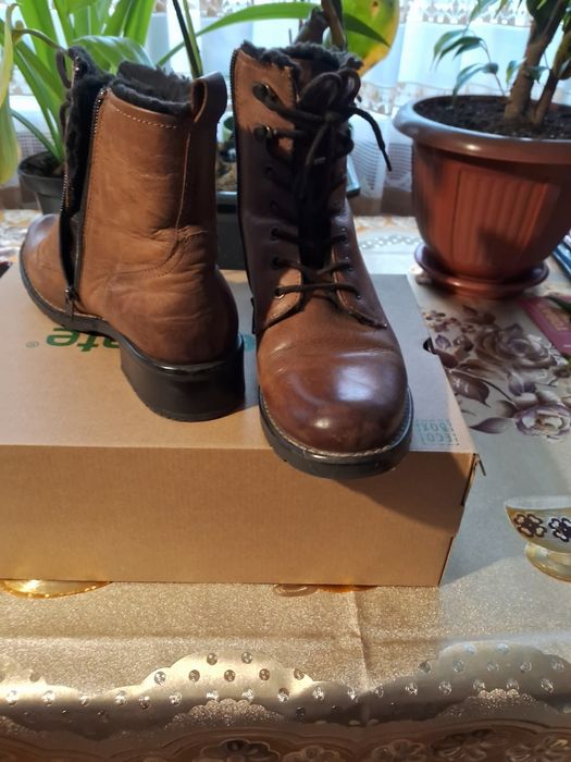 Жіночі зимові черевики, нат. шкіра, р. 39,5–40