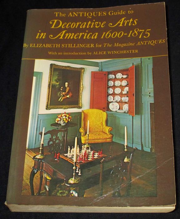 Livro The Antiques Guide to Decorative Arts in America 1600 a 1875