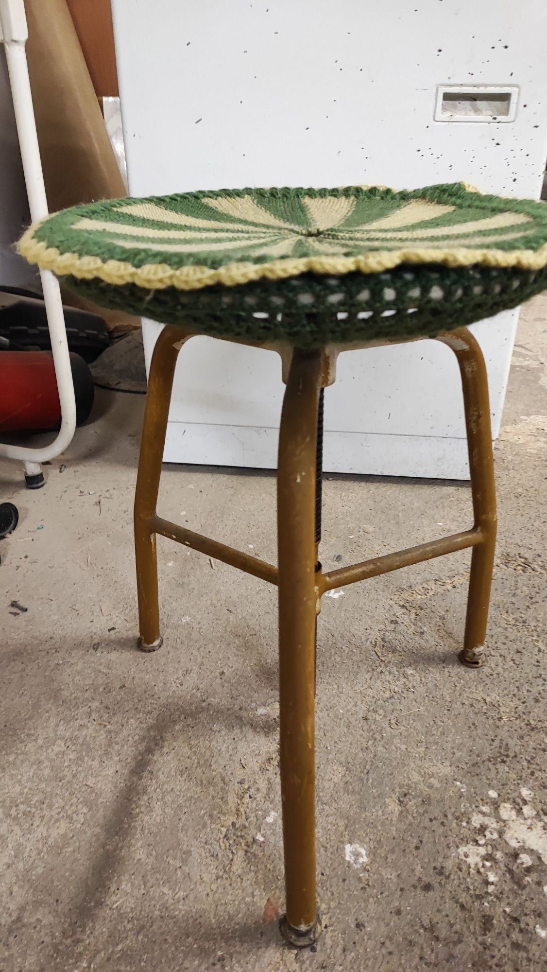Taboret obrotowy - metalowy