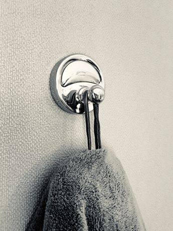 Крючок для полотенец одинарный вешалка в ванную не ржавеет