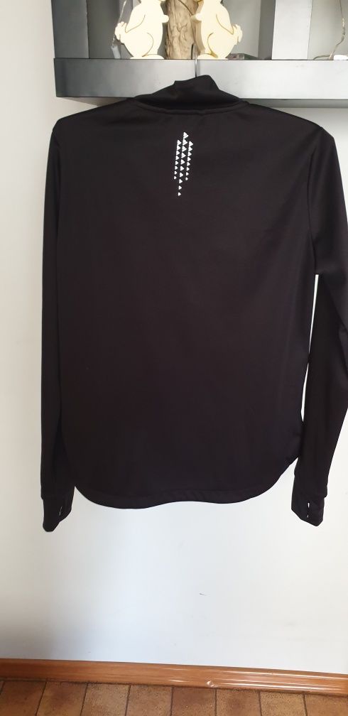 Kurtka sportowa, bluza.