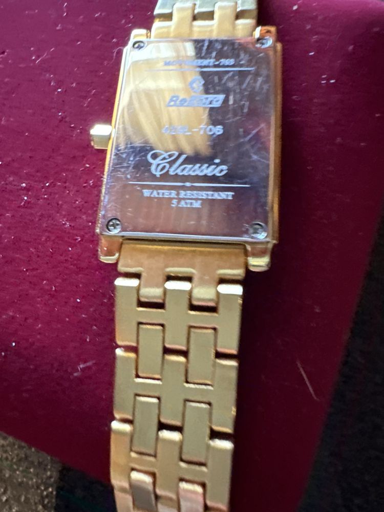 Швейцарские часы «Classik»,новые,в упаковке