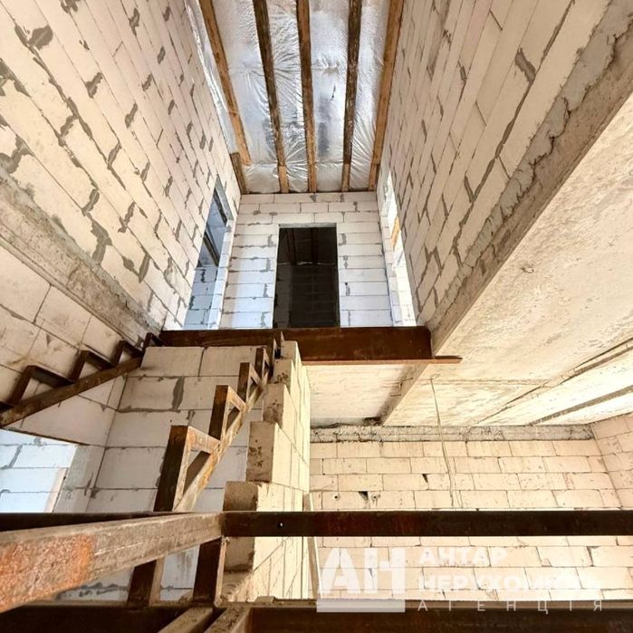 Продається двоповерховий таунхаус в Кропивницькому, р-н  Гірниче