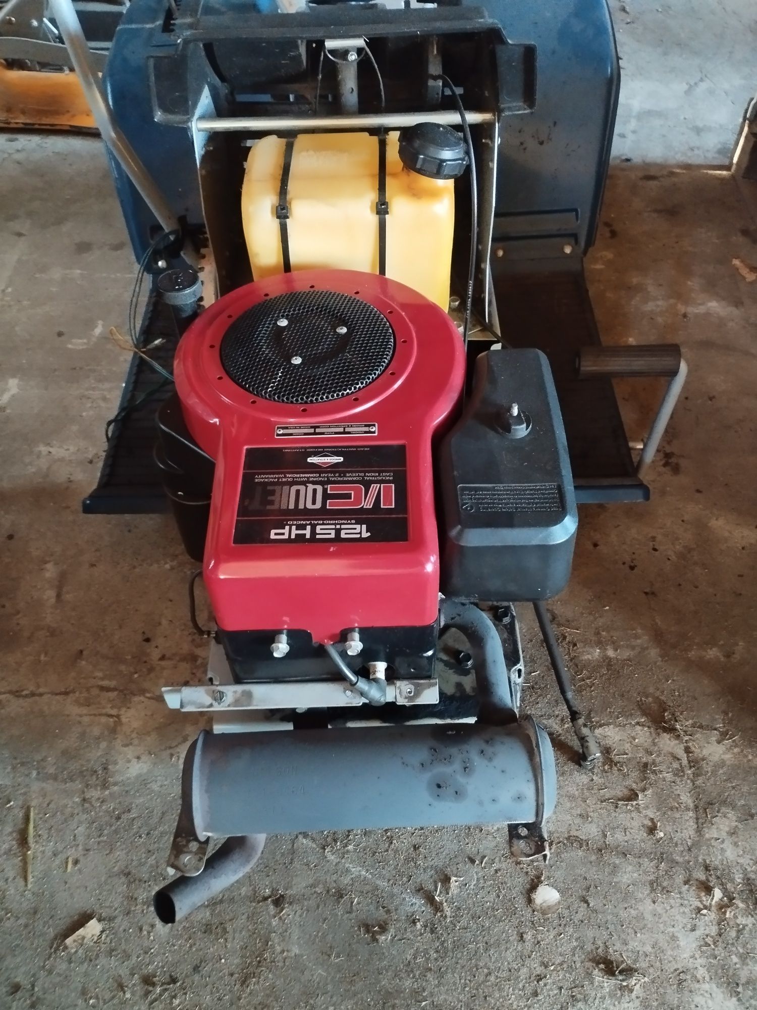 Silnik do traktorka kosiarki Briggs 11.5 HP kompletny
