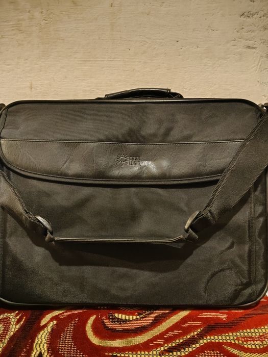 Сумки для ноутбука