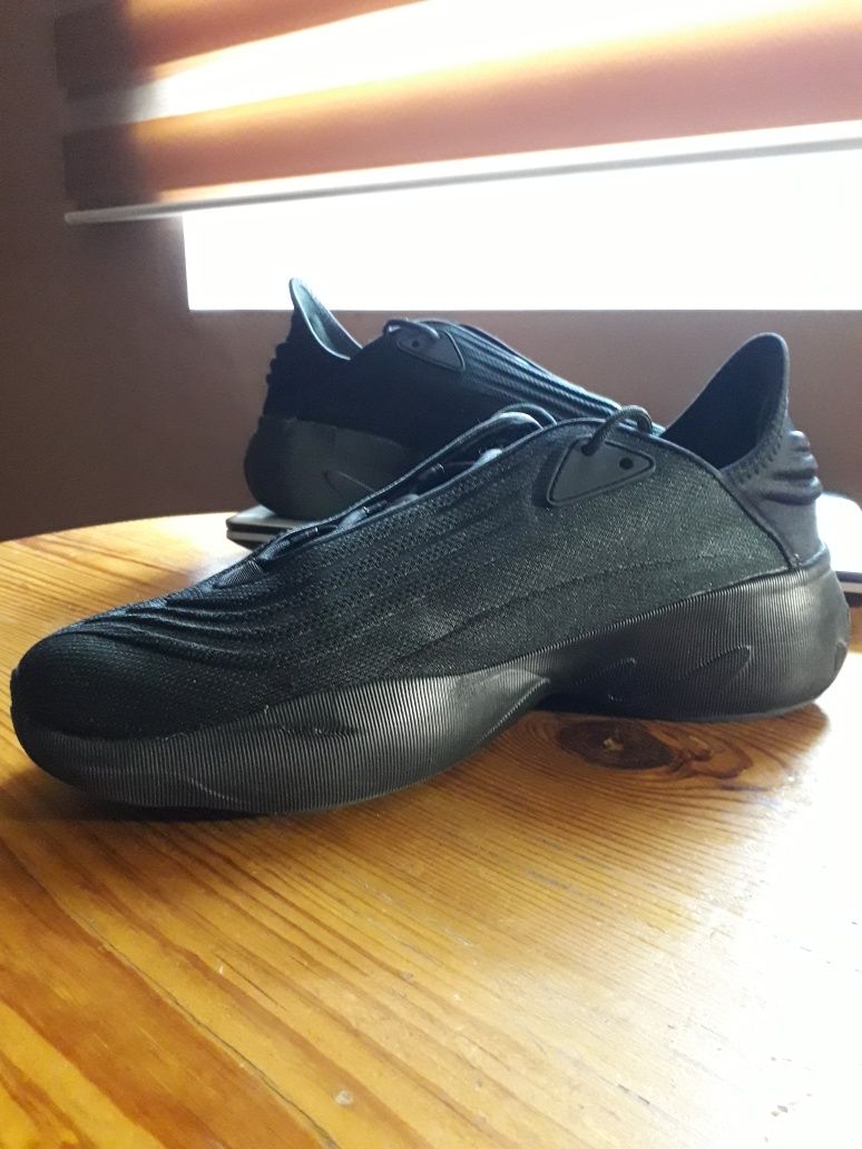 Кросівки Adidas adifom sltn