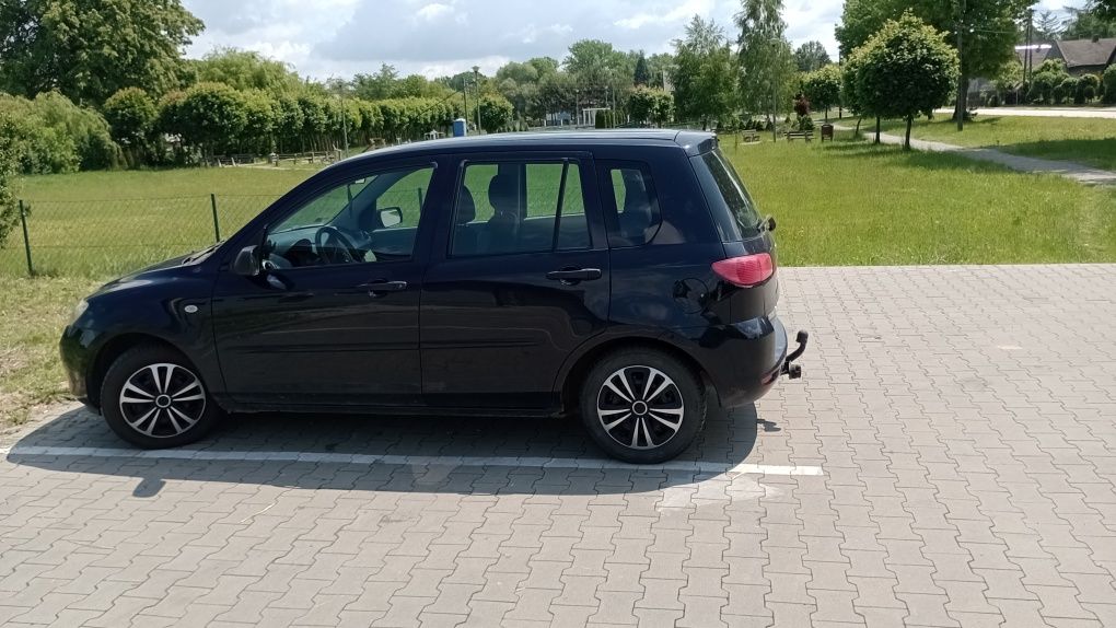 Sprzedam mazda 2