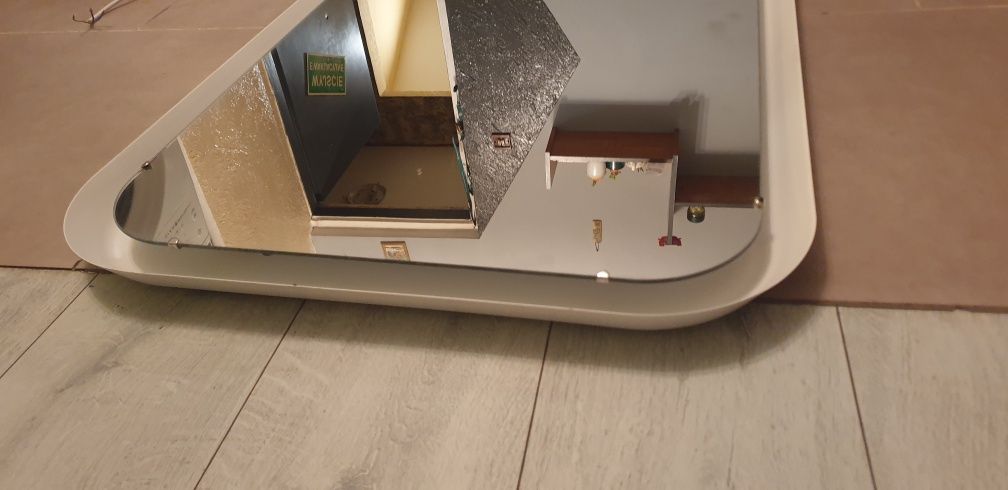 Lustro dla kobiety Led kosmetyczka