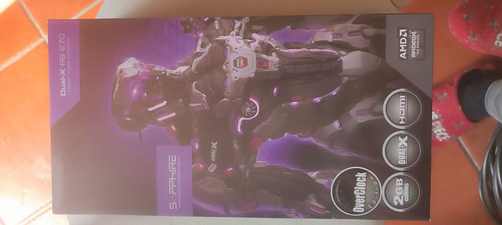 AMD Radeon R9 270X
