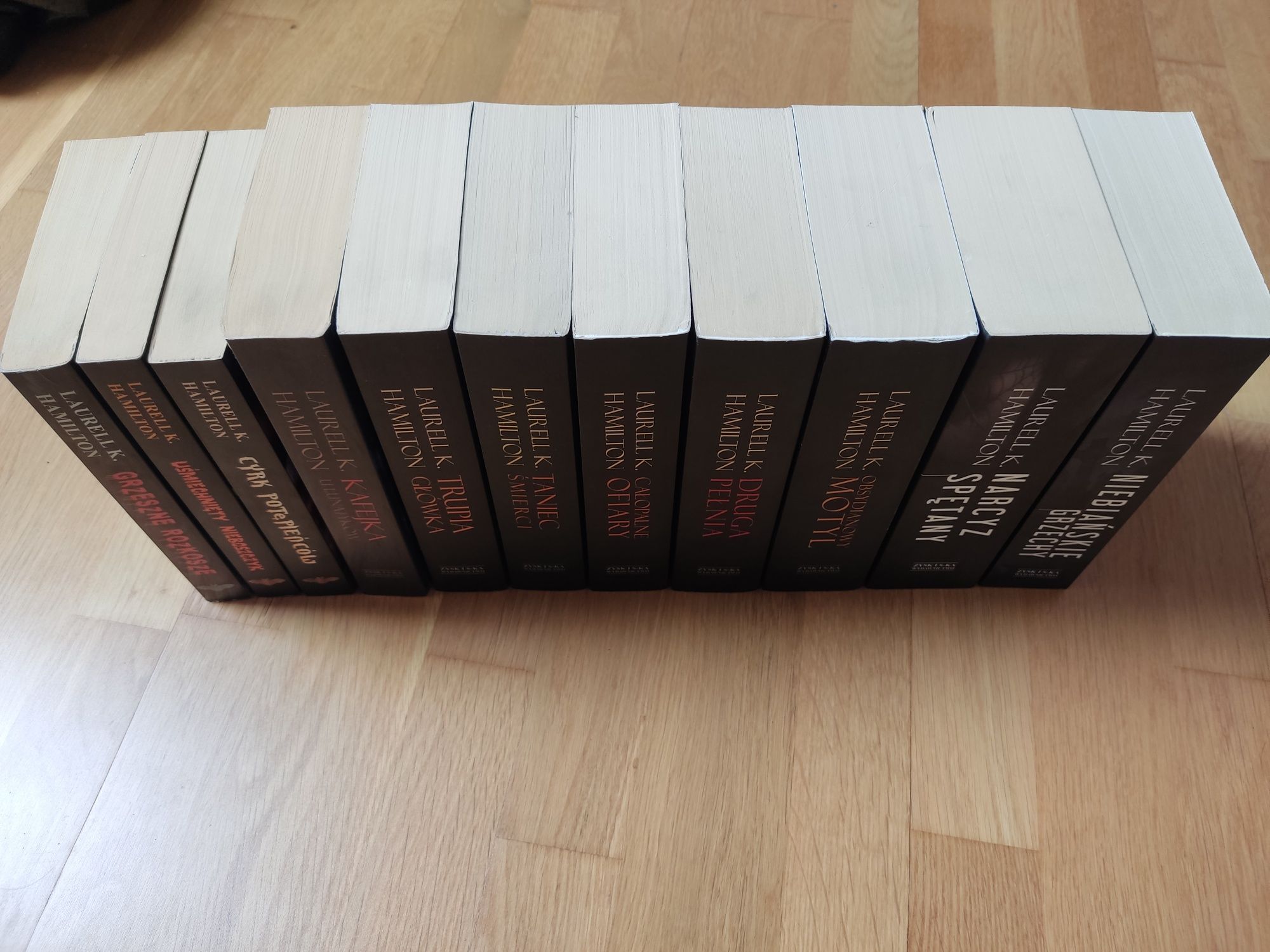 Laurell K. Hamilton cykl Anita Blake 11 tomów