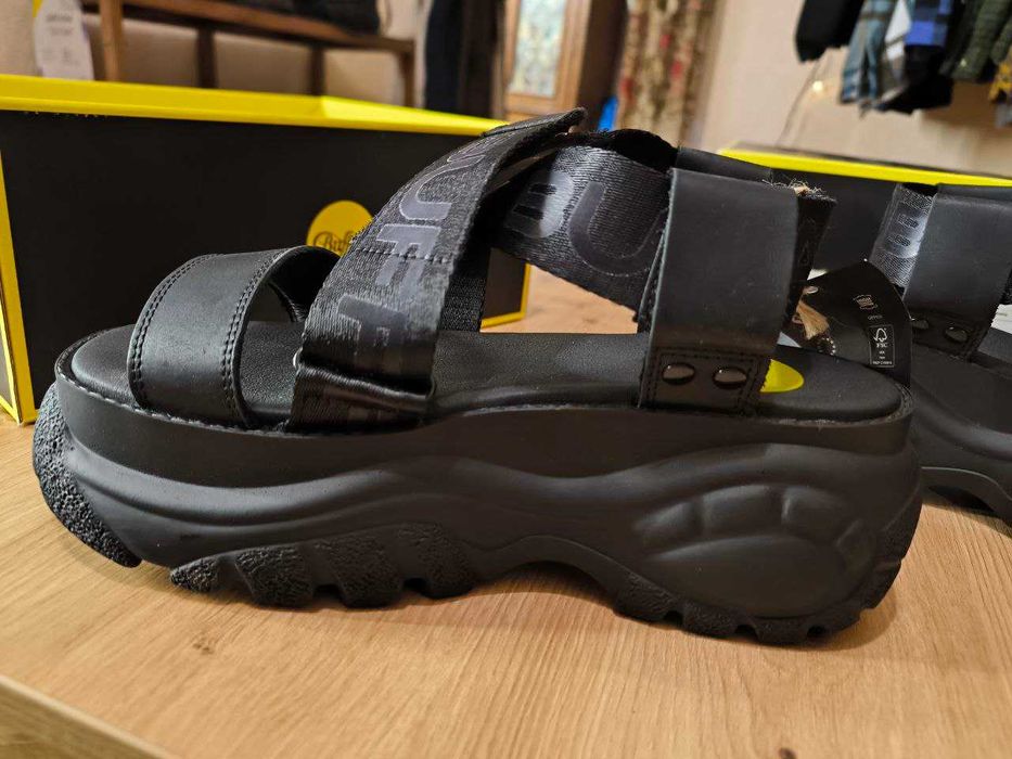 Жіночі сандалі Buffalo Calzature 40р