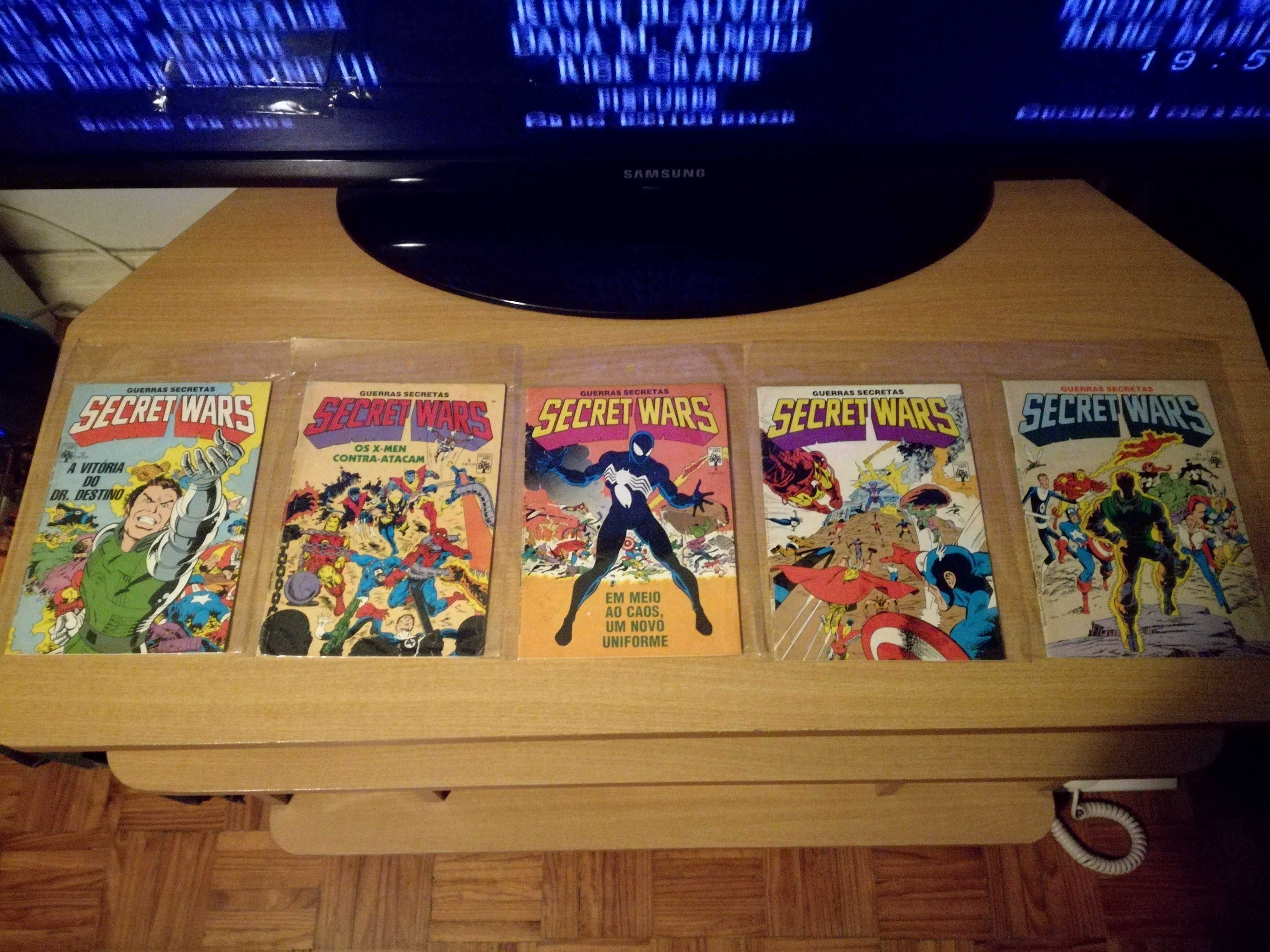 Lote 5 livros antigos Banda Desenhada/Comics Secret Wars