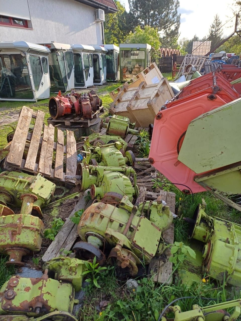 Розборка Claas вживані та нові запчастини claas Клаас разборка клас