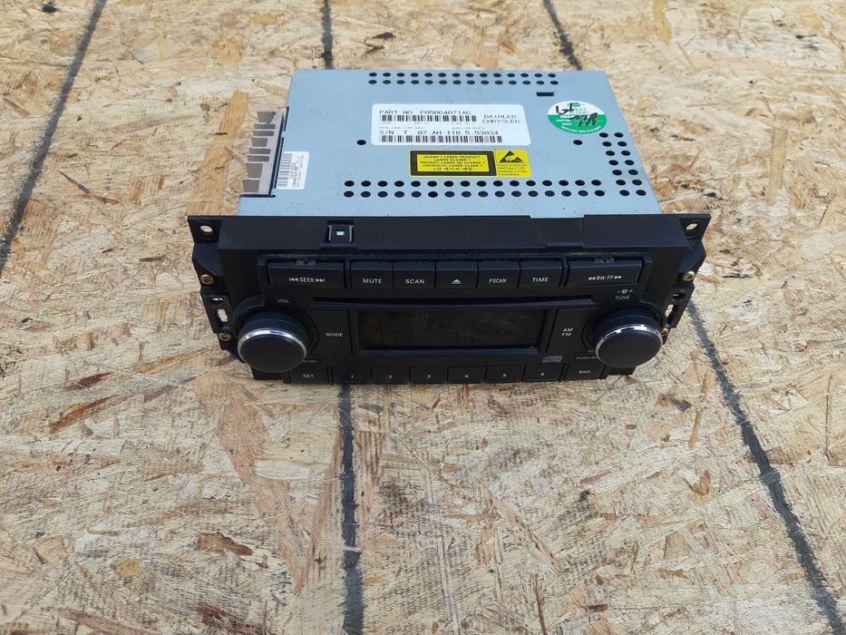 Radio Chrysler 300C 04-07r Dodge Charger Jeep Grand Cherokee