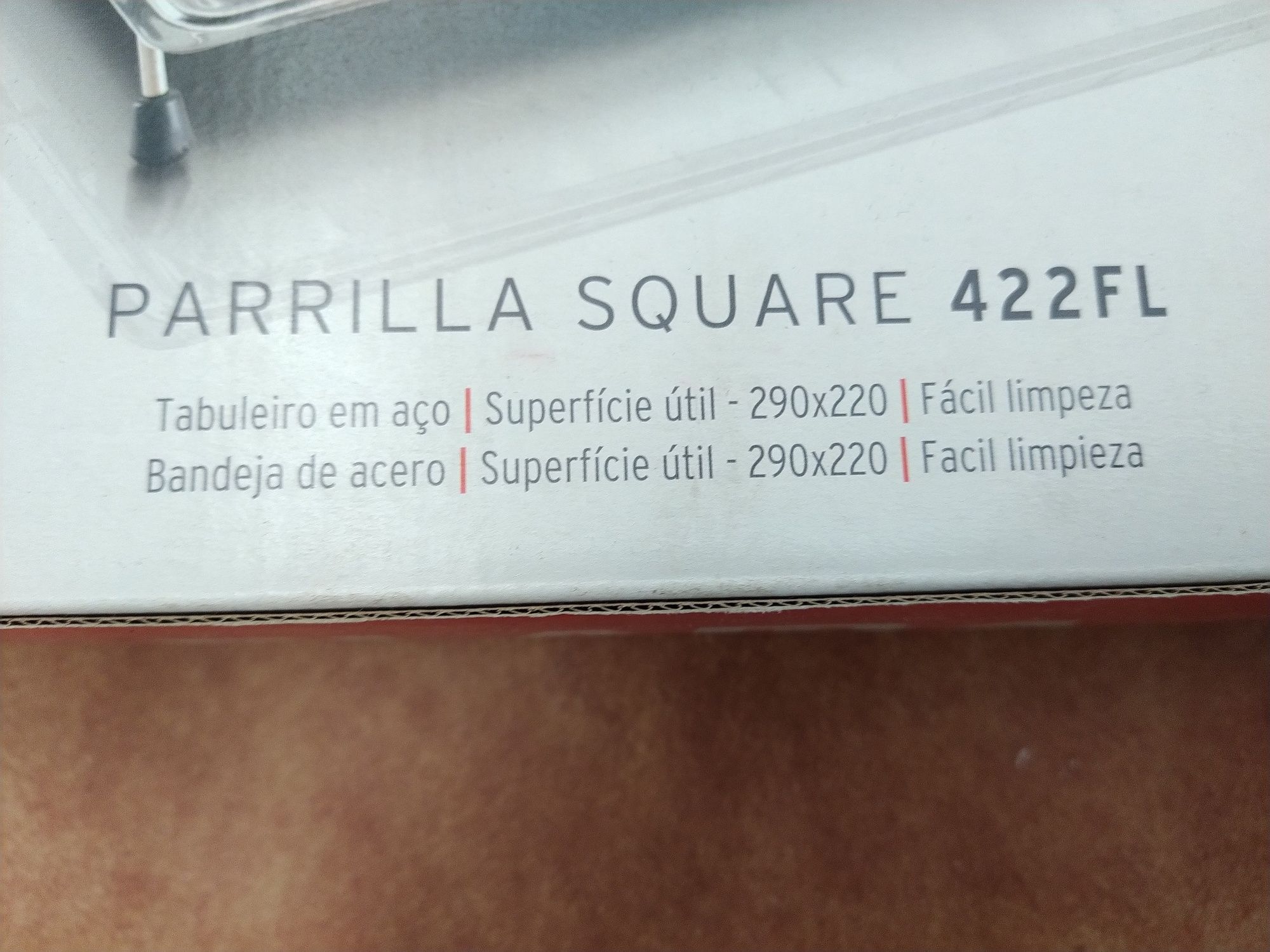 Grelha e tabuleiro (apenas) de grelhador marca Flama, modelo 422FL