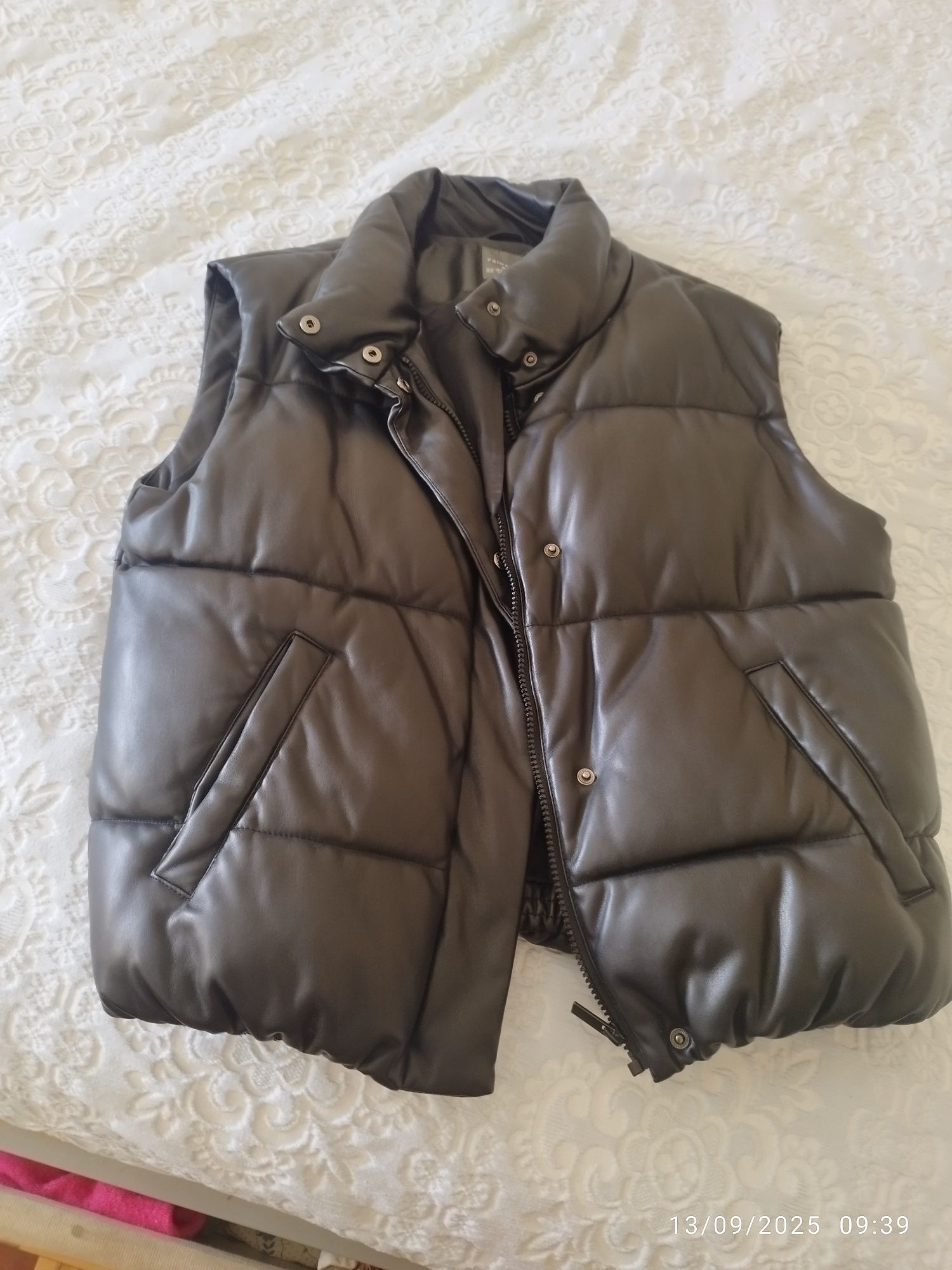 Vendo colete preto Primark