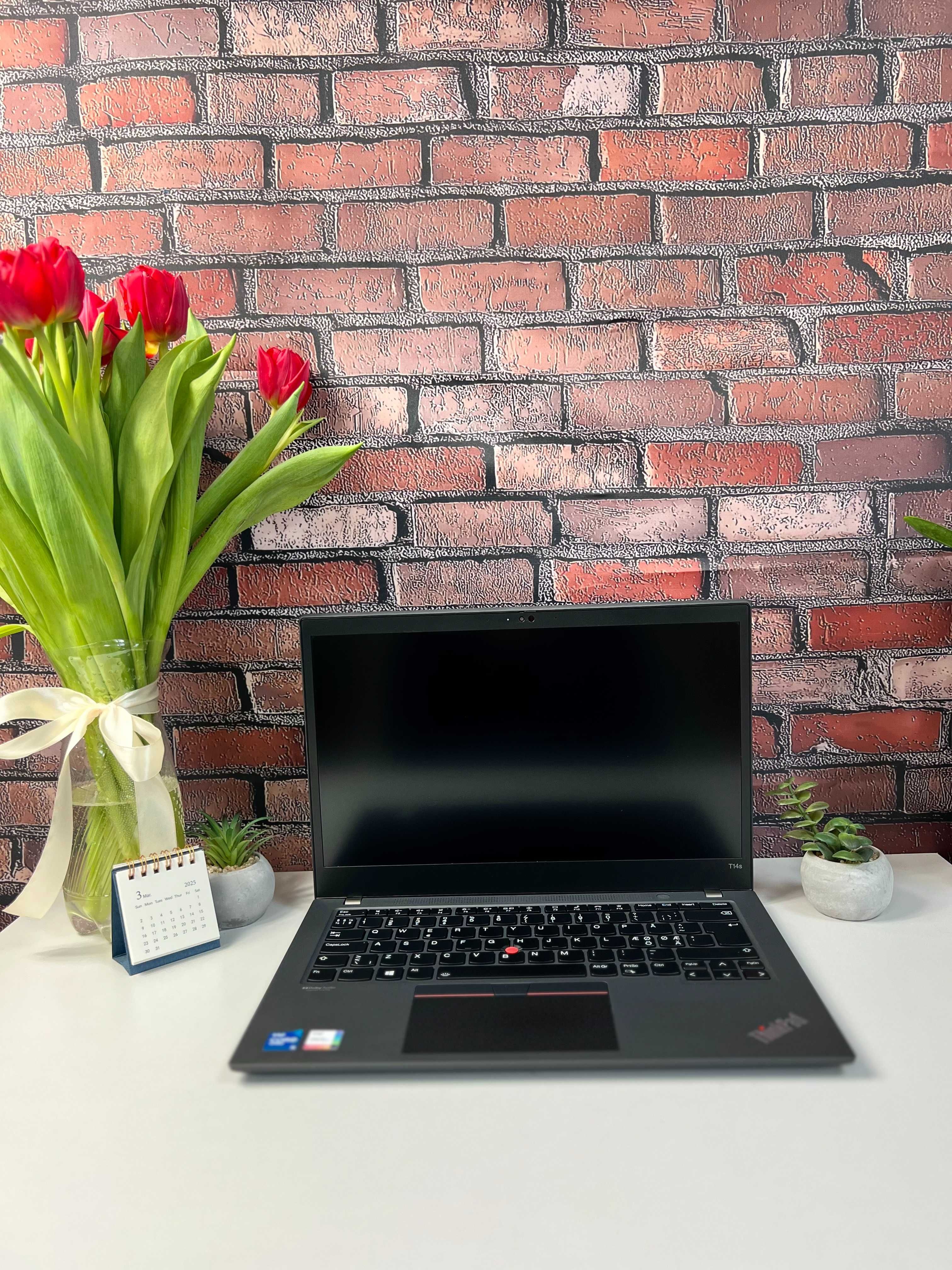Ноутбук Lenovo ThinkPad T14s Gen 2·i5-1145G7·16GB+SSD256GB·14"IPS·ТОП