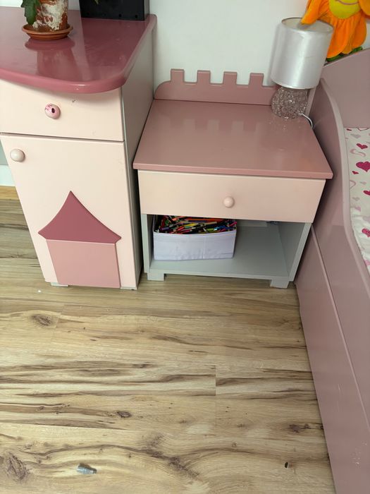 Meble dziecięce dziewczynka