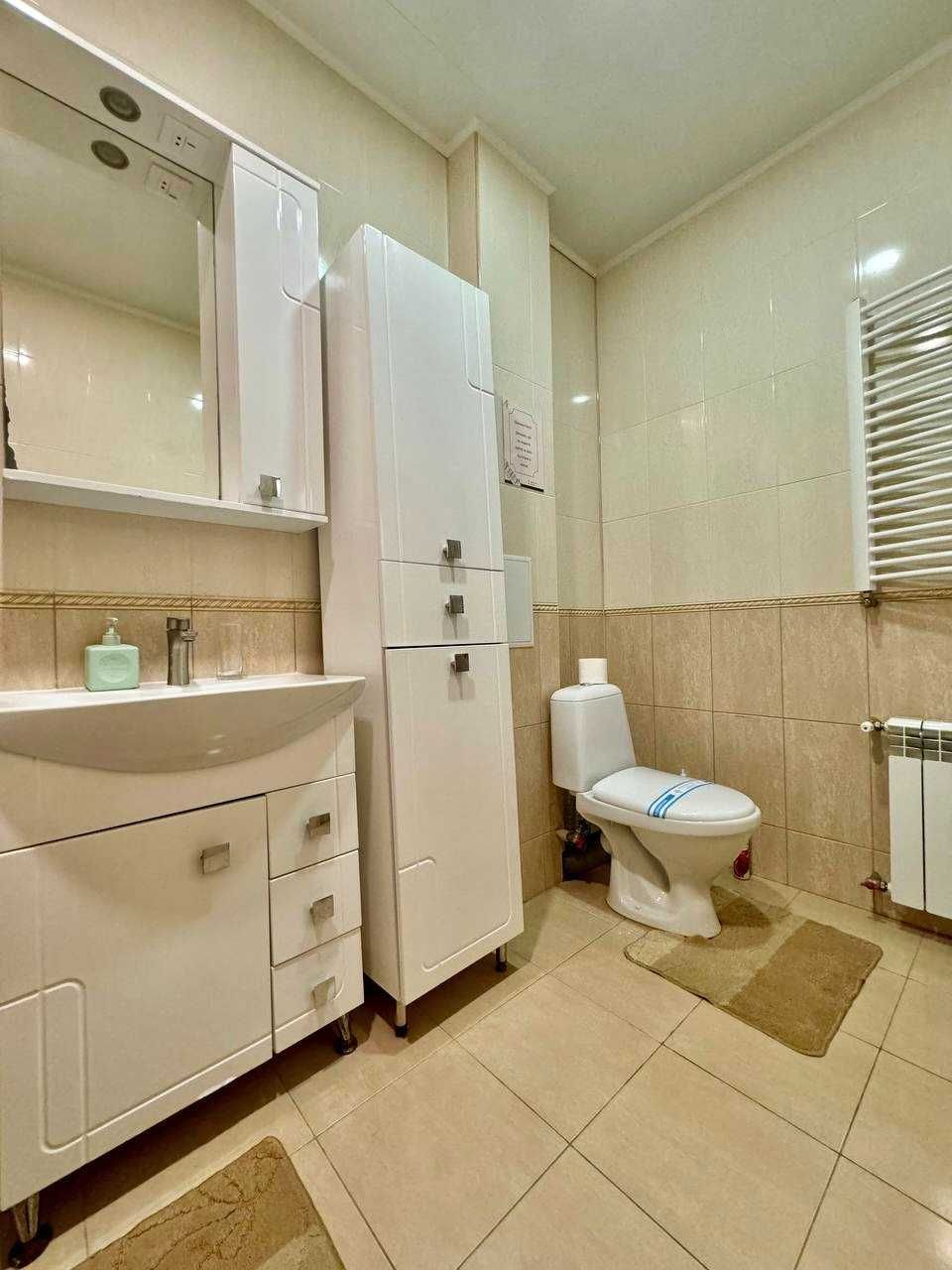 ApartPoltava НОВИЙ буд. центр міста, ПАНОРАМНИЙ БАЛКОН. подобово