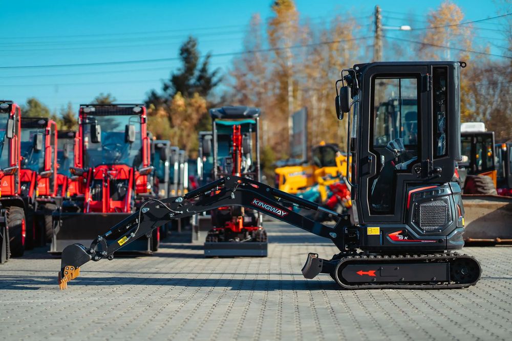 Kingway YAMA S15  Nowoczesna minikoparka gąsienicowa YAMA S15 Kingway + 3 Łyzki