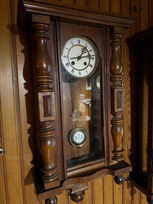 Ładny zegar wiszący-pelna płyta