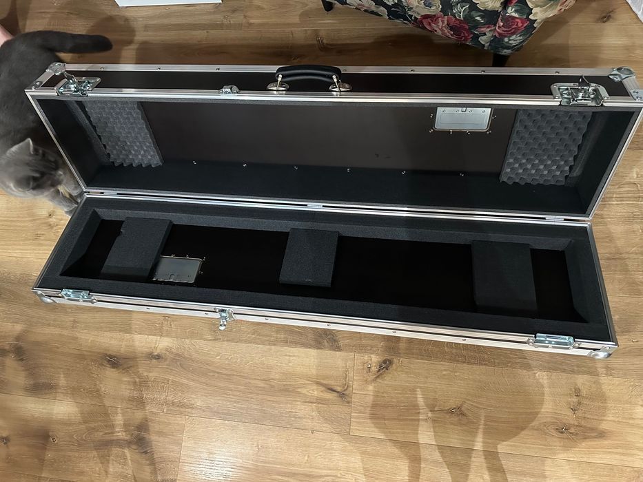 Futeraly do klawiszy THON