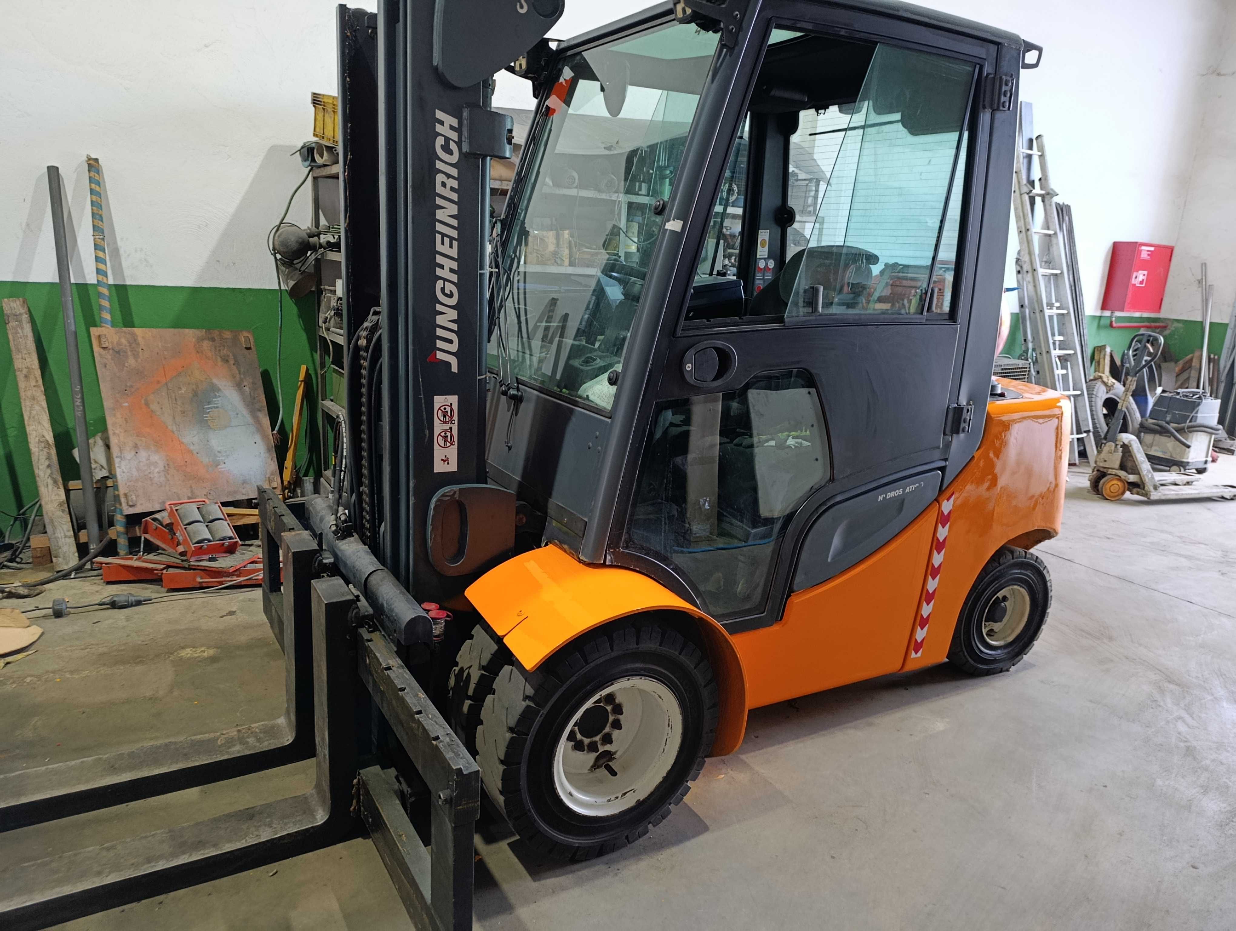 Empilhador JUNGHEINRICH 3,5T Ano 2010