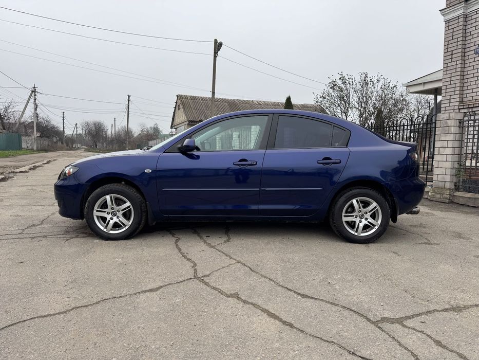 Продам авто MAZDA 3