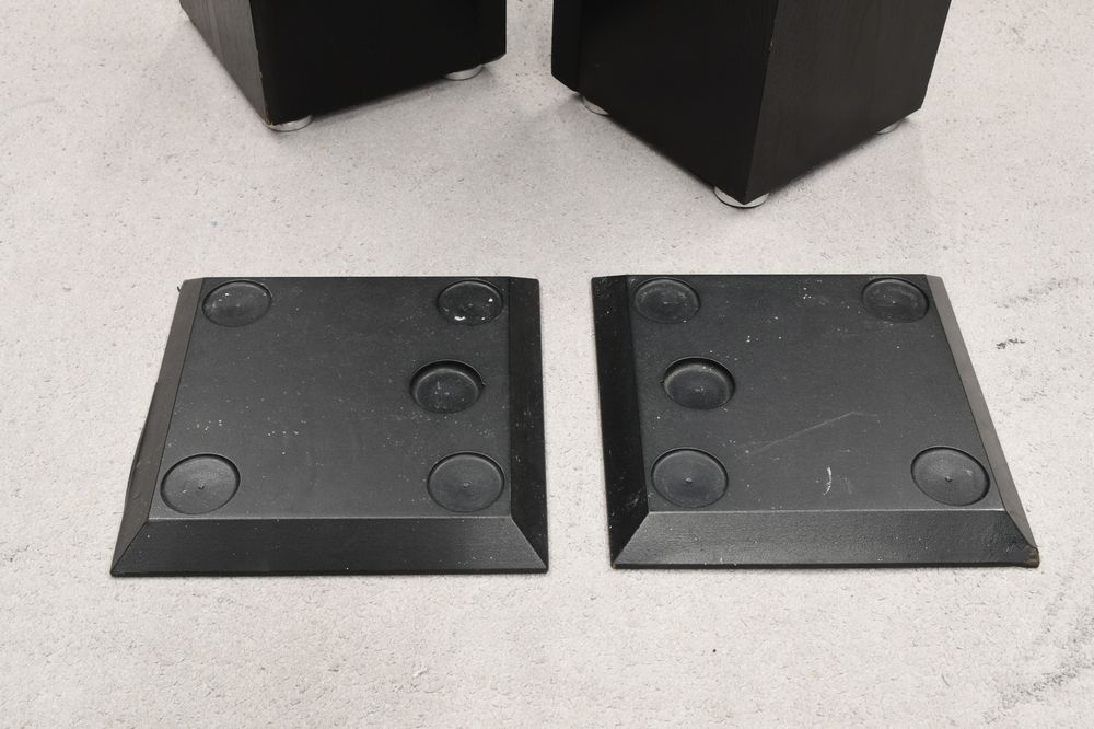 kolumny Głośnikowe podłogowe stereo T+A Criterion T100