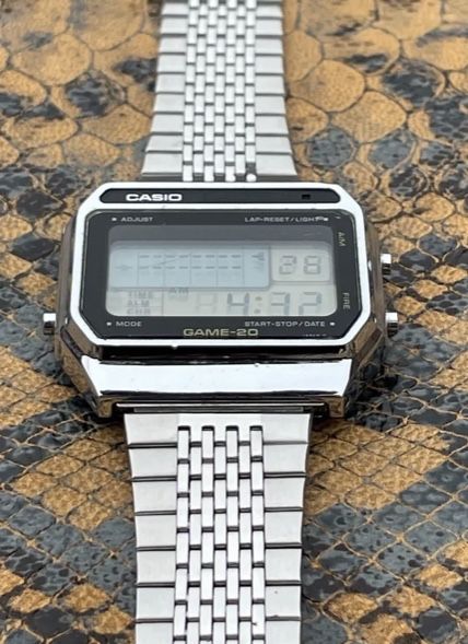 Vintage Casio UFO INVADER GAME Cyfrowy męski zegarek