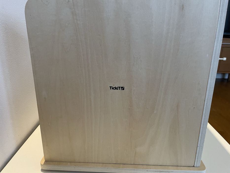 Sensoryczne lustro odkrywcy TickiT