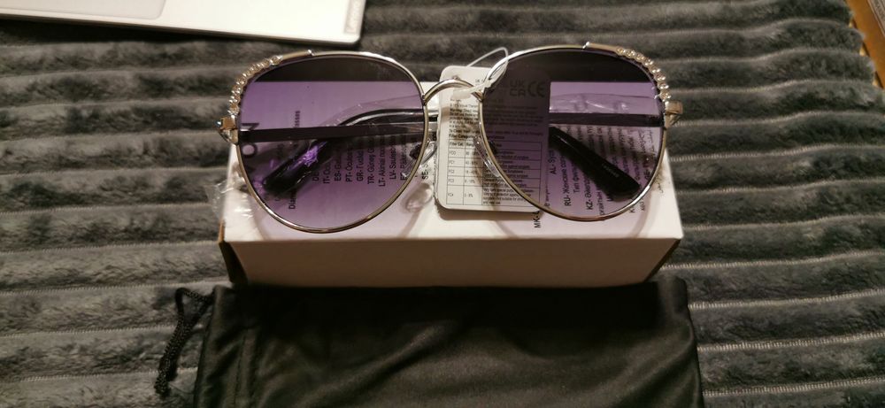 Okulary przeciwsłoneczne Avon