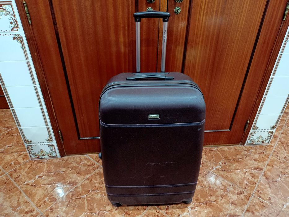 Mala Malas de porão até 23 kg viagem casa quarto apartamento vivenda.