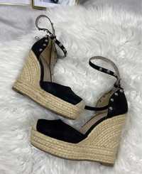 Buty na koturnie espadryle czarne