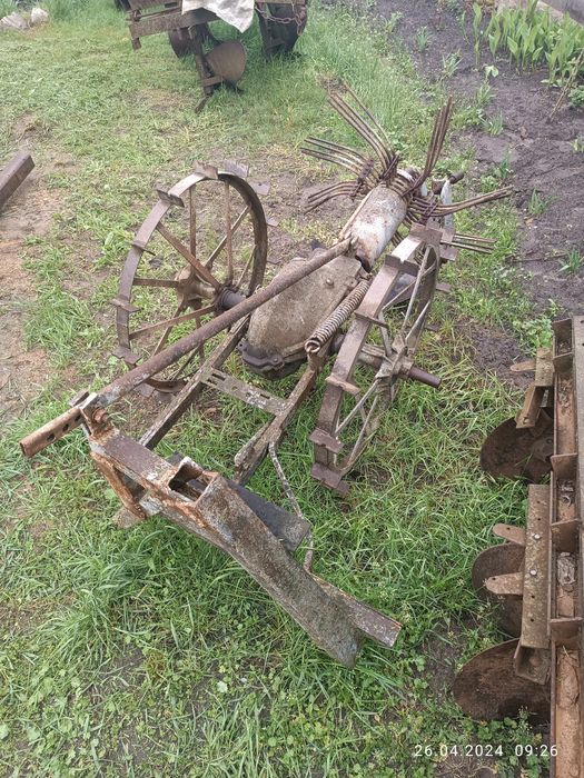 Картоплесаджалка,картоплекопалка,навісне знаряддя до трактора