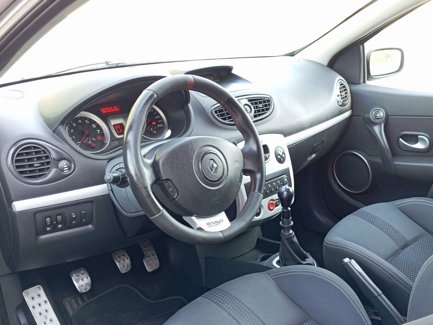 Renault Clio III RS by Renault Sport