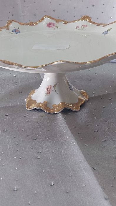 Тортивниця фруктовниця на ніжке