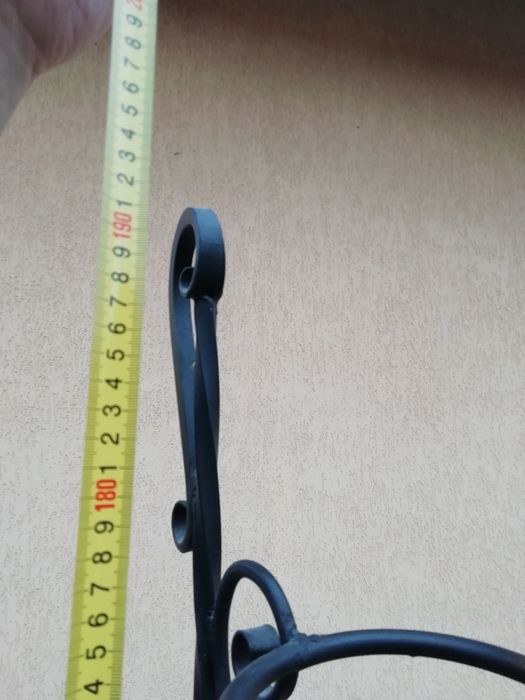 Подставка для цветов металическая кованная