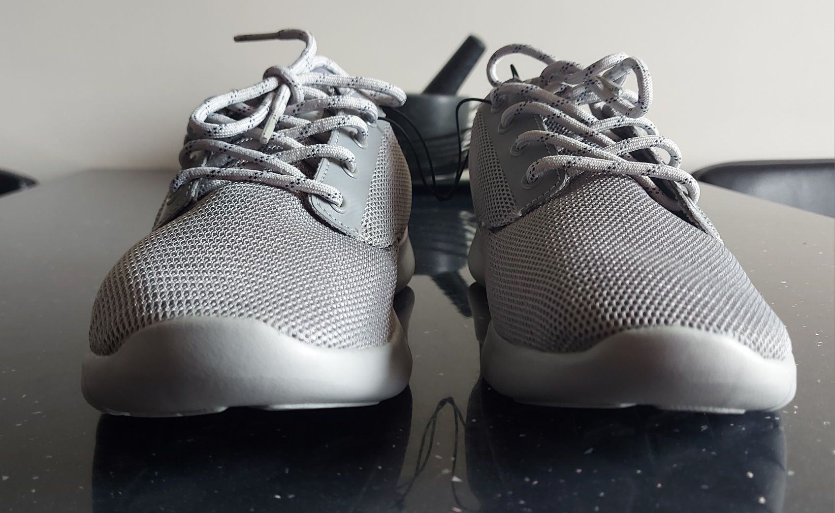 Buty sportowe, szare rozmiar 41 Primark Workout długość wkładki 27 cm