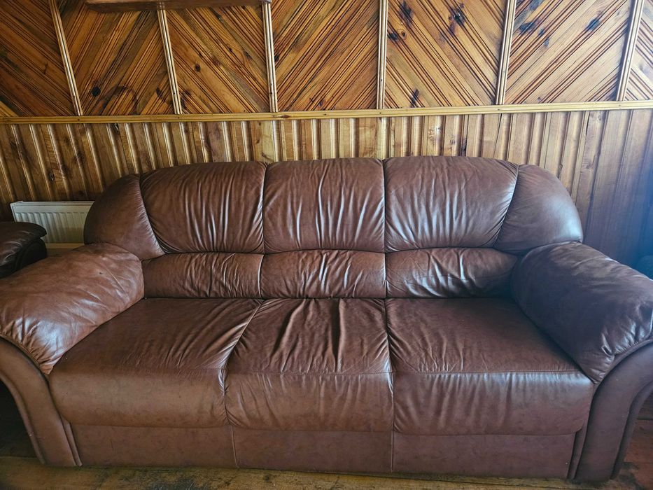 Продам шкіряний комплект диванів
